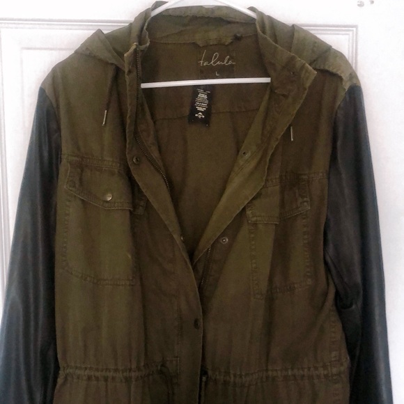 Aritzia (Talula) Utility Jacket - Picture 2 of 3